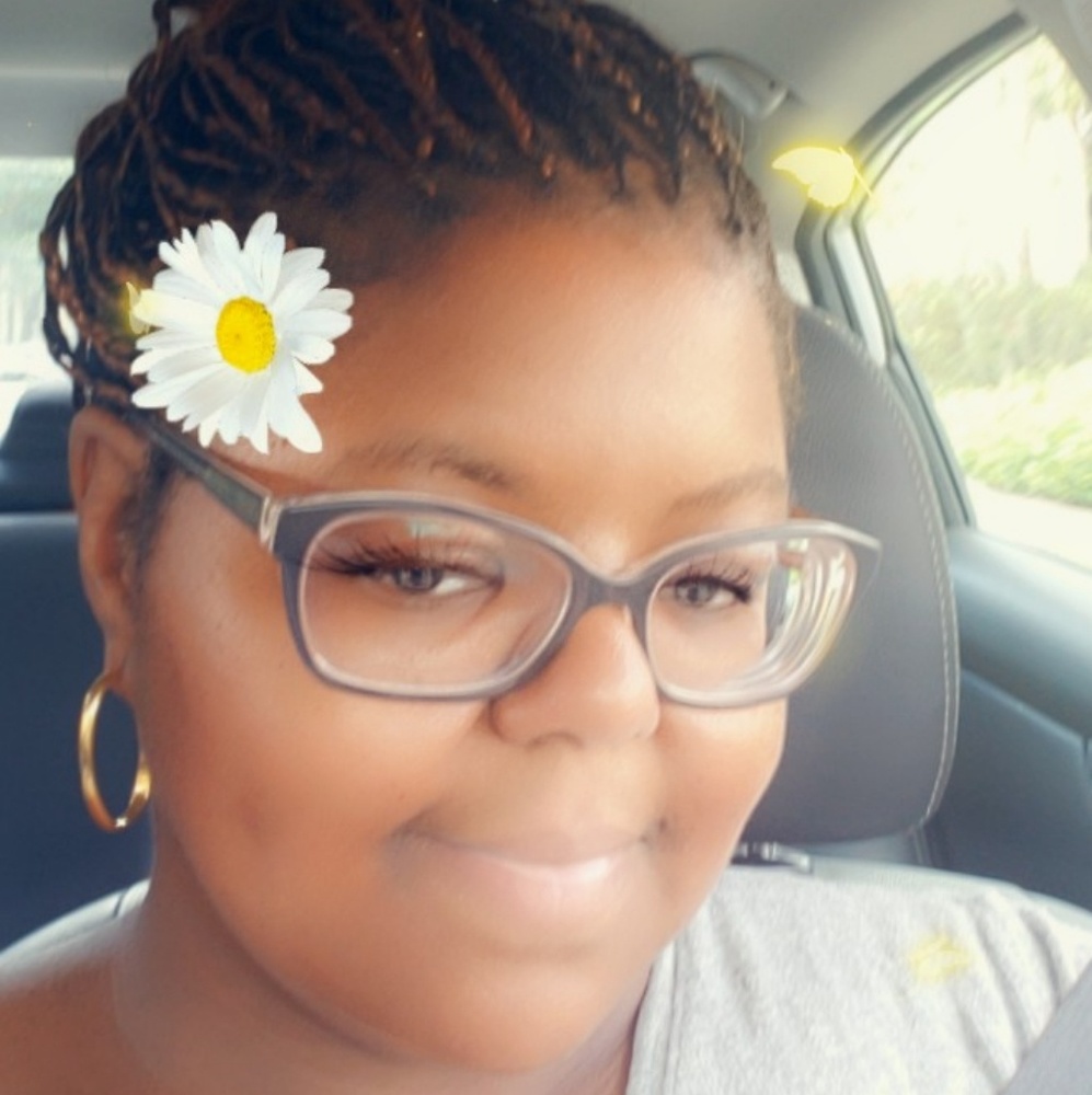 Meet your Posher, Shira